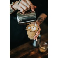 Jak má vypadat baristická nebo barmanská zástěra? Musí být především funkční! Jak má vypadat baristická nebo barmanská zástěra? Musí být především funkční!